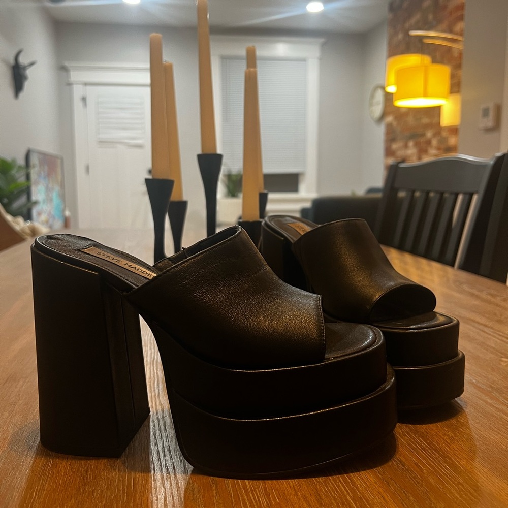 Steve Madden Cagey Platform Heel